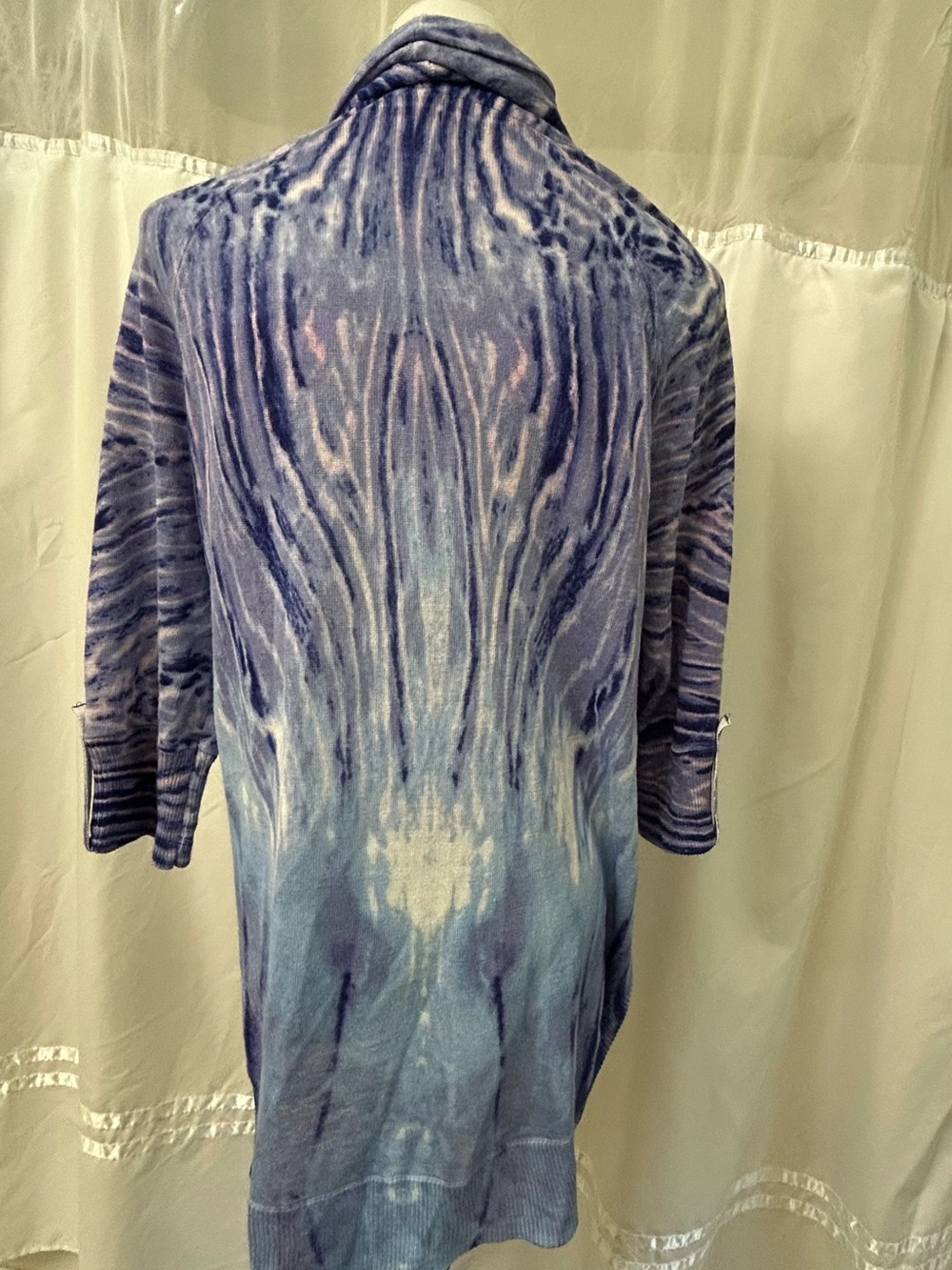 Chicos Long Open Cardigan in Blue Tie-Dye Size Medium
